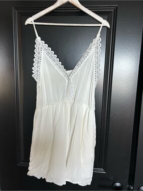 XL Cupshe Women's On Cloud Nine Romper with Pocket lace trim NWT